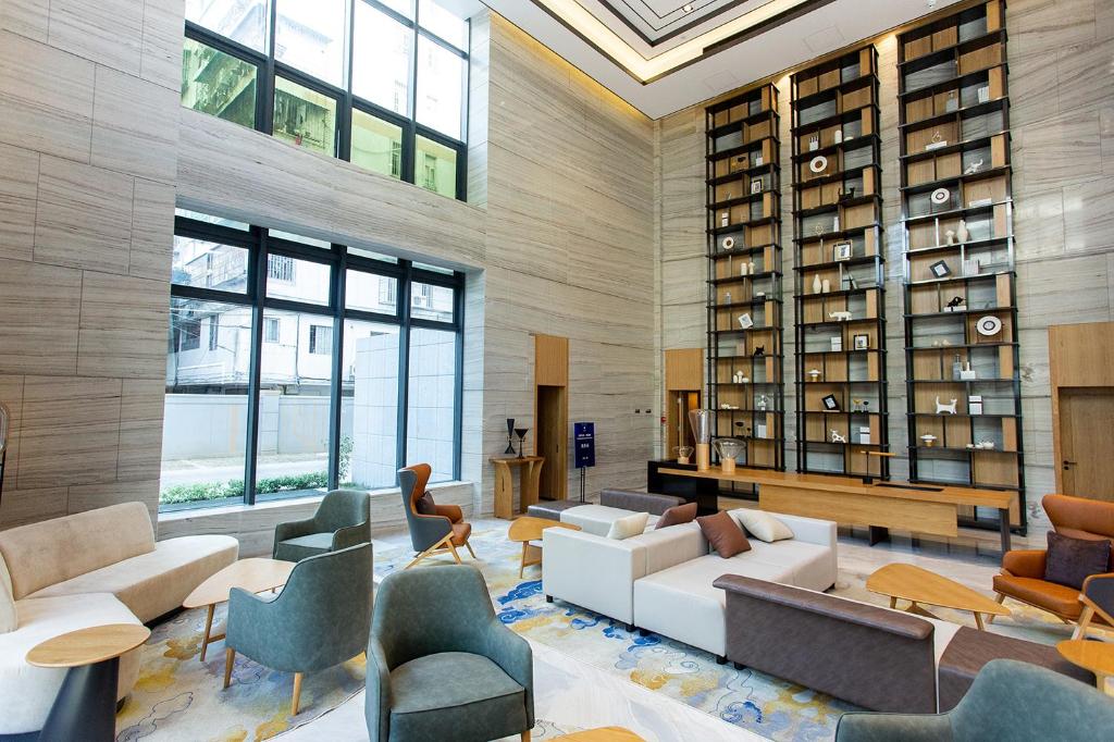 Rezen Longuu Hotel (Zhaoqing Qixingyan scenic spot store) 25/48