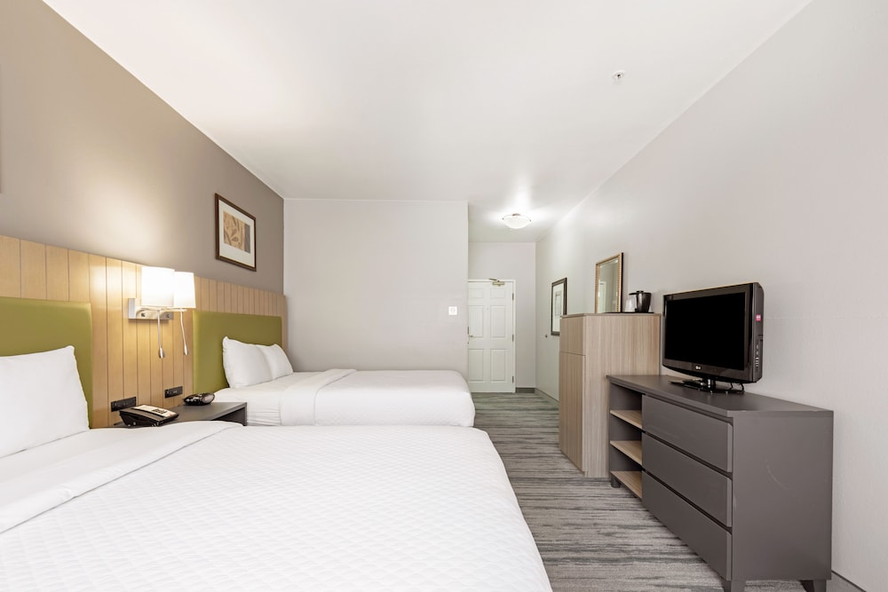SureStay by Best Western Lewisville Dallas 7/47