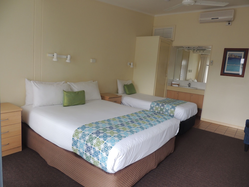 Comfort Inn Premier 11/28