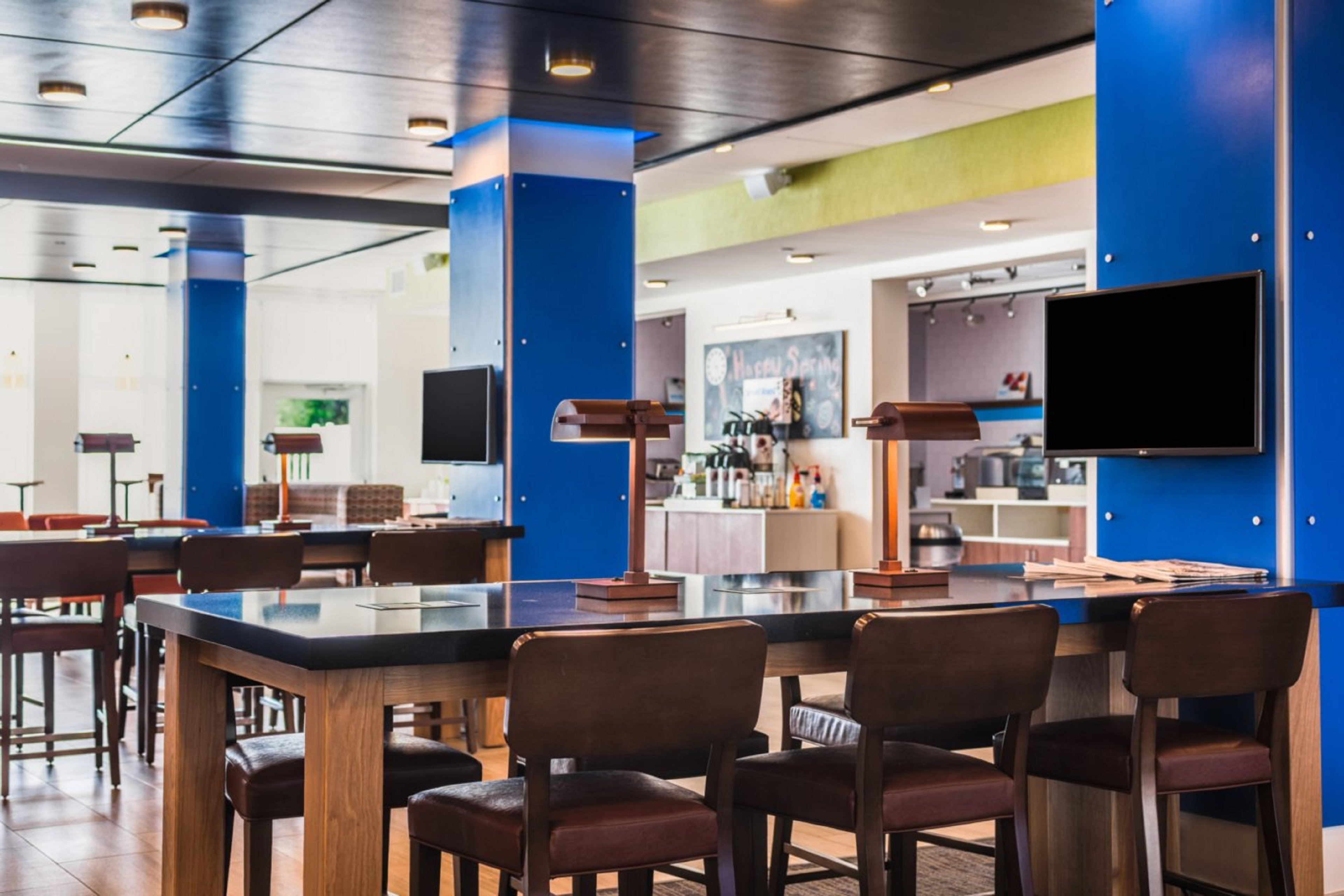 Holiday Inn Express Suites Tampa North Wesley Chapel 45/62