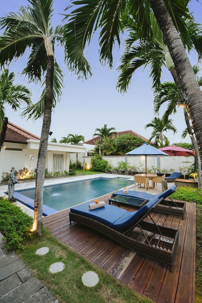Bali Breezz Hotel 37/50