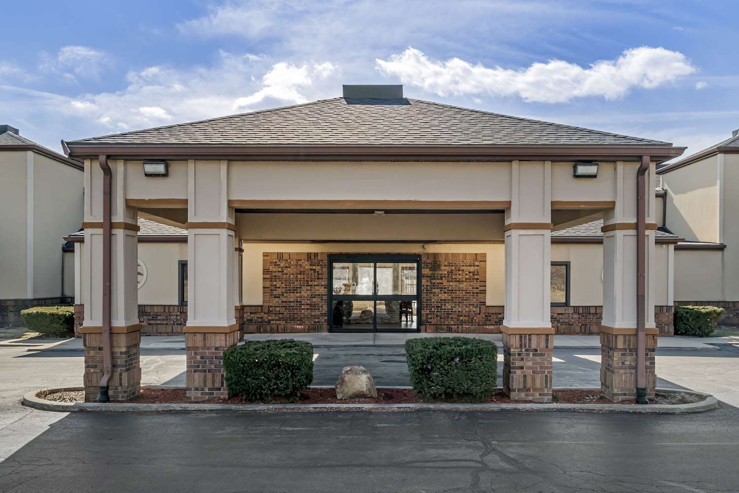 Comfort Inn East 11/20