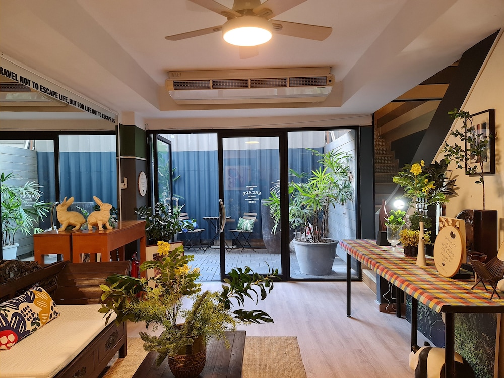 Sathorn Terrace Apartment 42/50