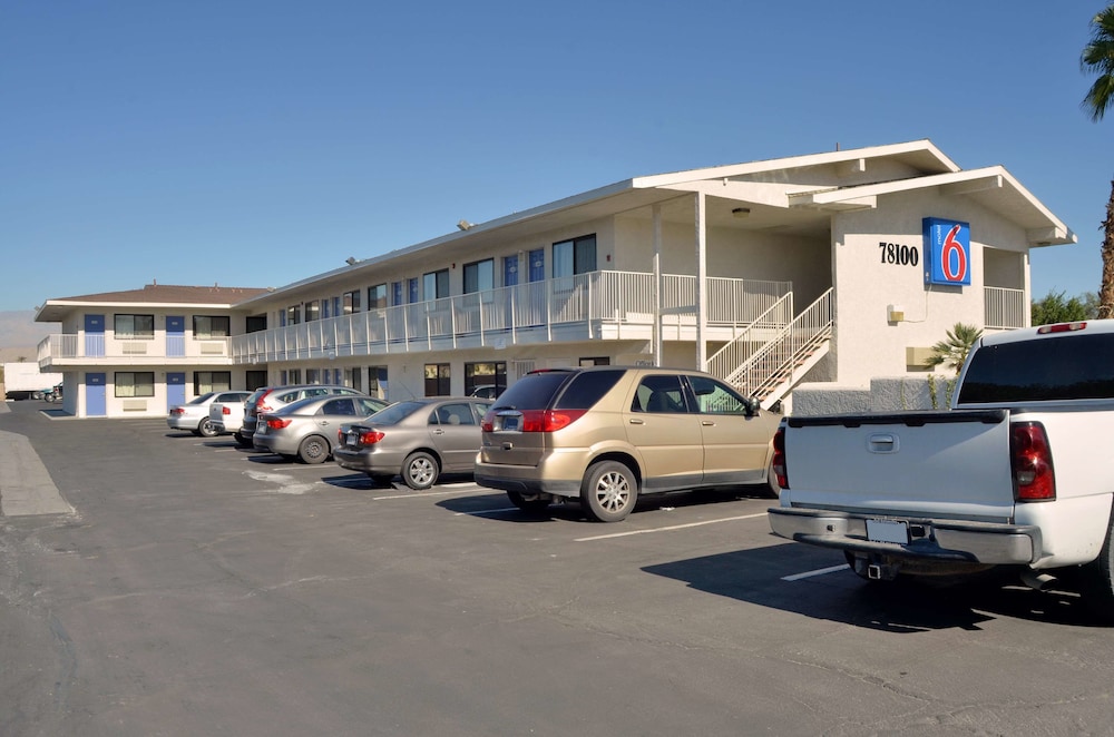 Motel6 Palm Desert, CA - Palm Springs Area 10/37