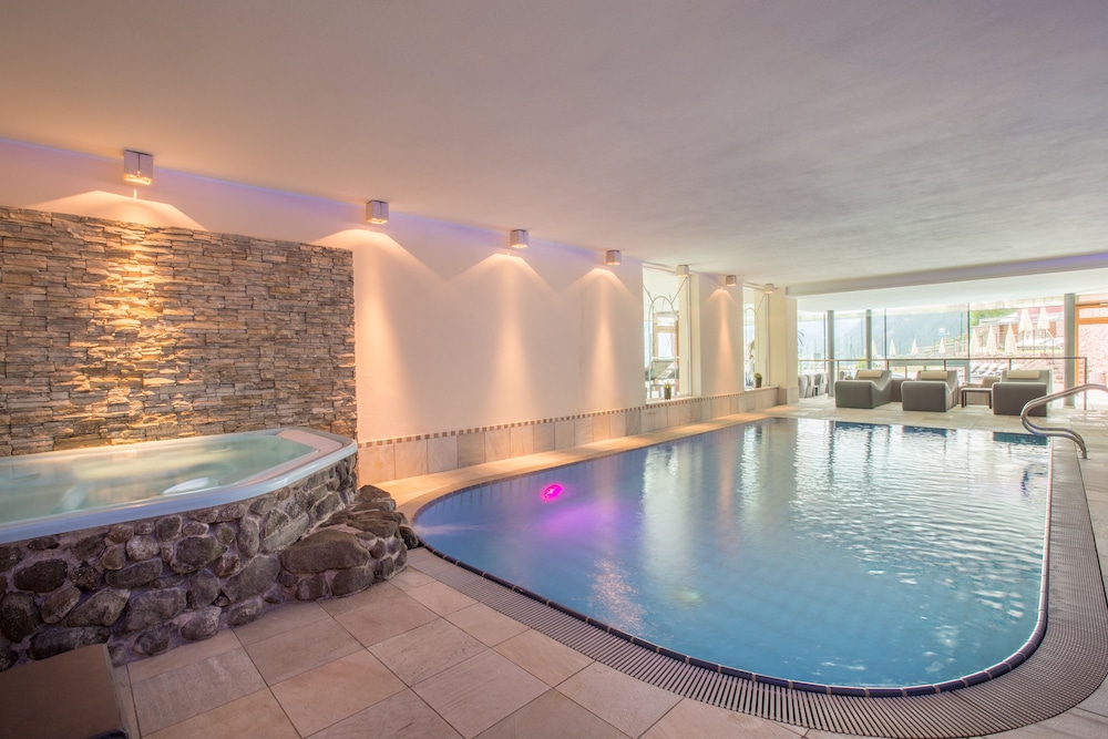 Mountain Spa Resort Albion 7/73