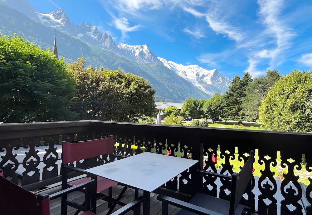 Chalet Hotel Le Castel 63/74