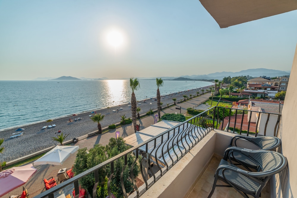 YASEMIN HOTEL 20/39
