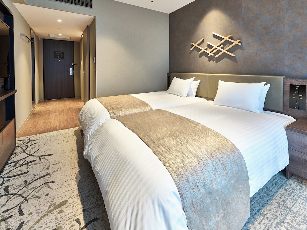 MODERATE, TWIN BEDS
