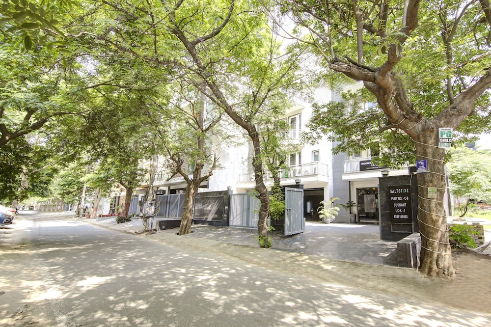 Saltstayz Hotel Huda City Center 33/49