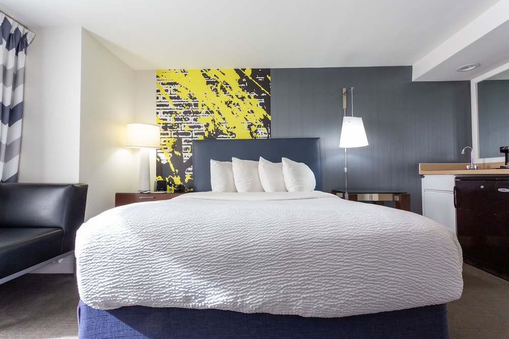 Comfort Inn & Suites Baltimore Inner Harbor 10/39
