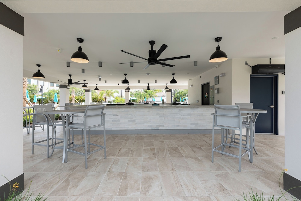 Vista Cay Resort by Millenium 6/54