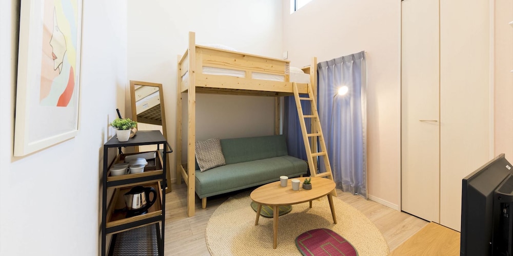 TRIP POD KOMONDO-MACHI 19/32