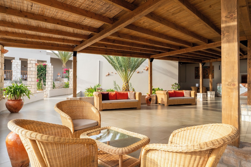 Ahg Marine Club Beach Resort 39/60