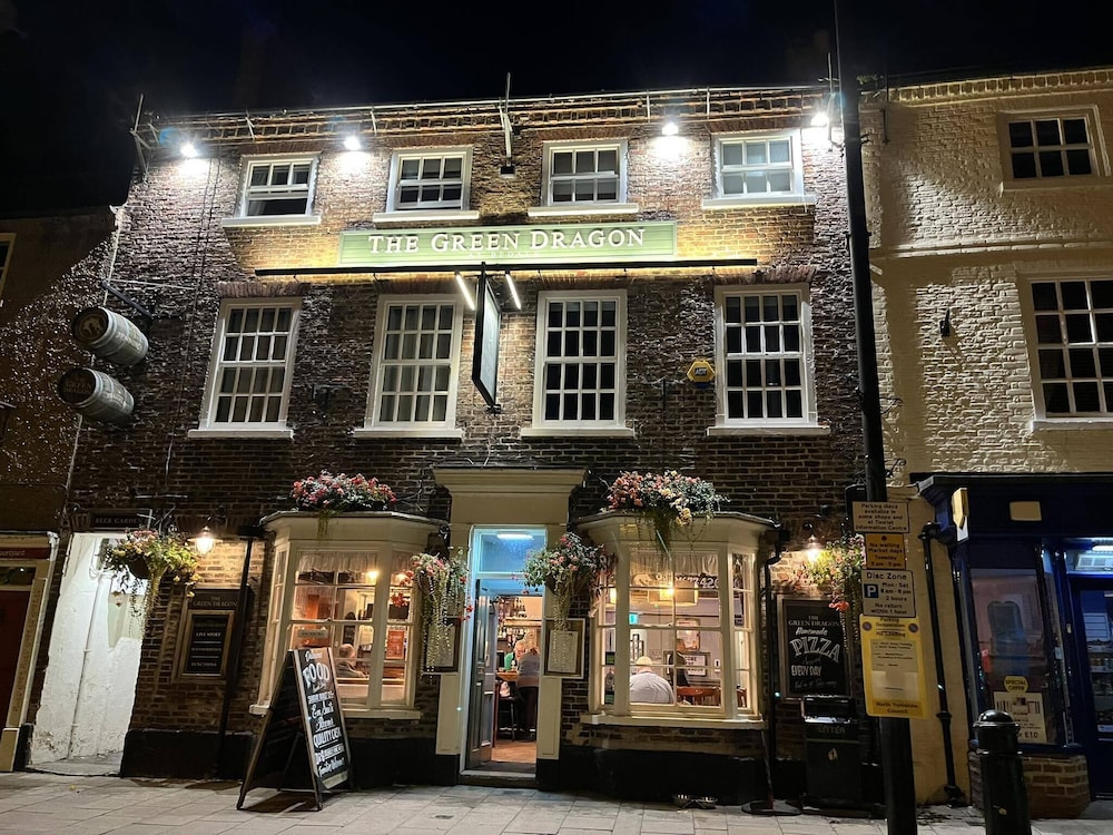 The Green Dragon at Bedale by OYO in Bedale