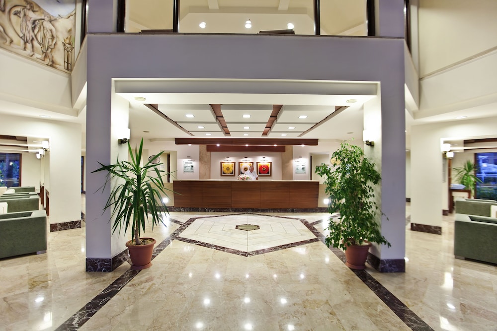 Champion Holiday Village All Inclusive 8/50