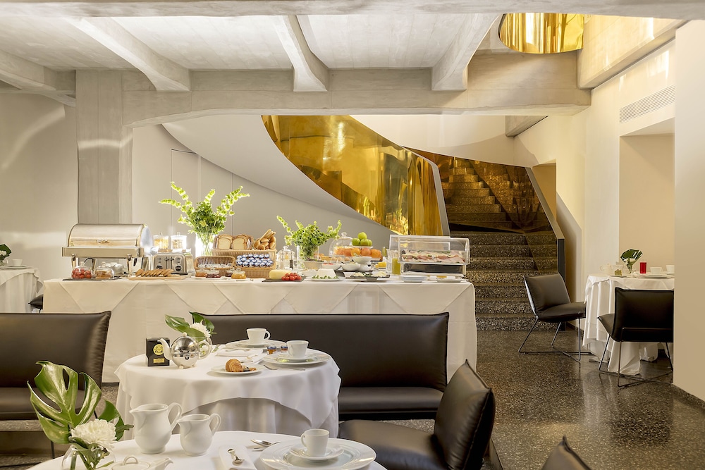 Hotel Royal Bissolati 39/47