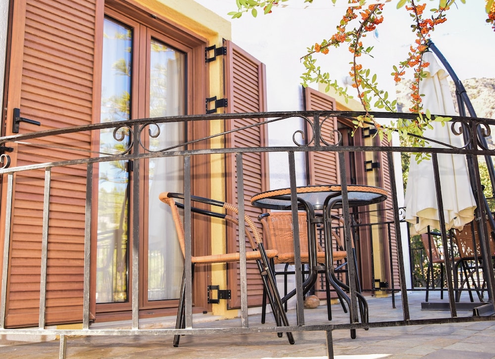 Athina Villas 5/56