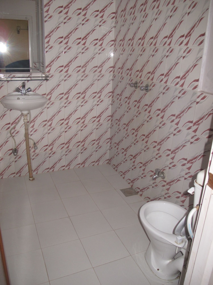 Kathmandu Madhuban Guest House 44/45