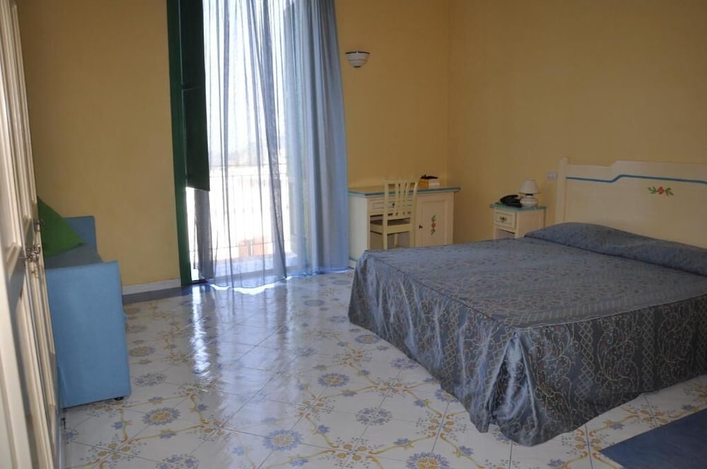 Hotel Savoia 11/53