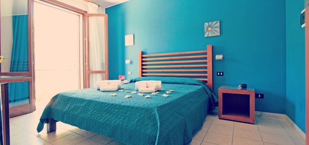 Iride Hotel 18/43
