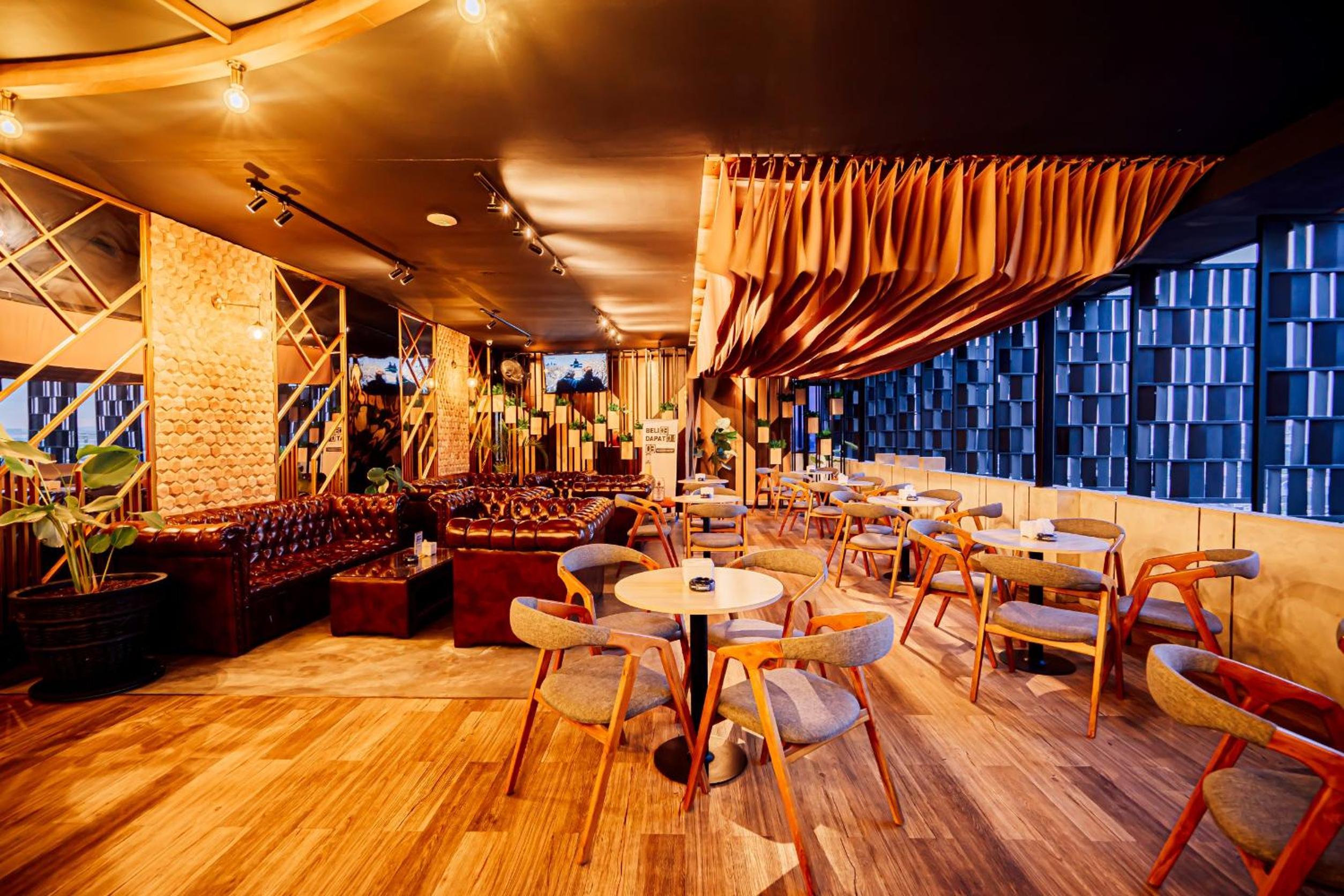 Zoom Hotel Mulawarman 40/47