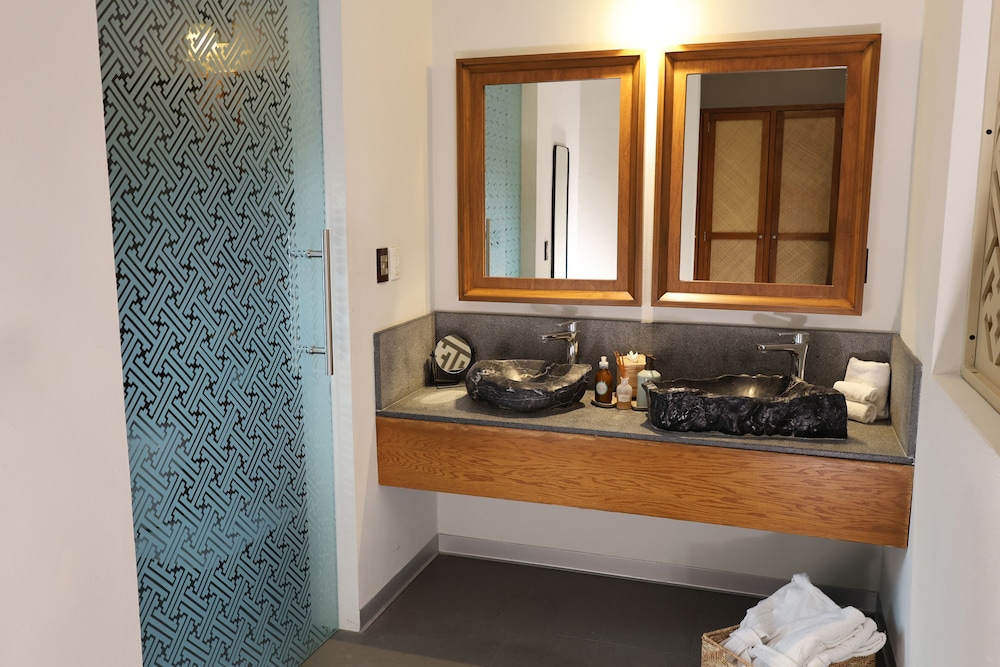 Deluxe, 2 Double Beds