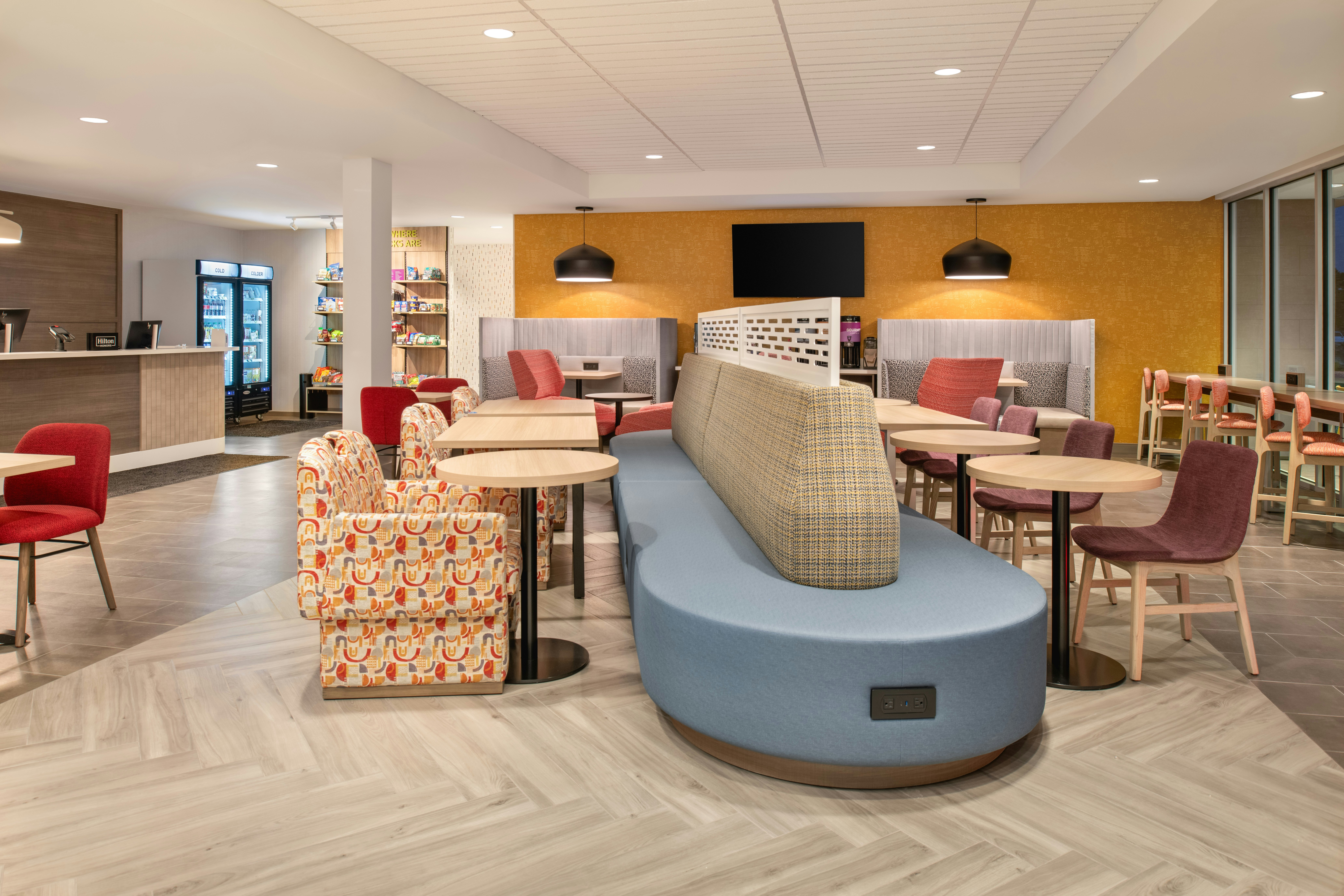 Home2 Suites by Hilton Woodland Sacramento 32/39
