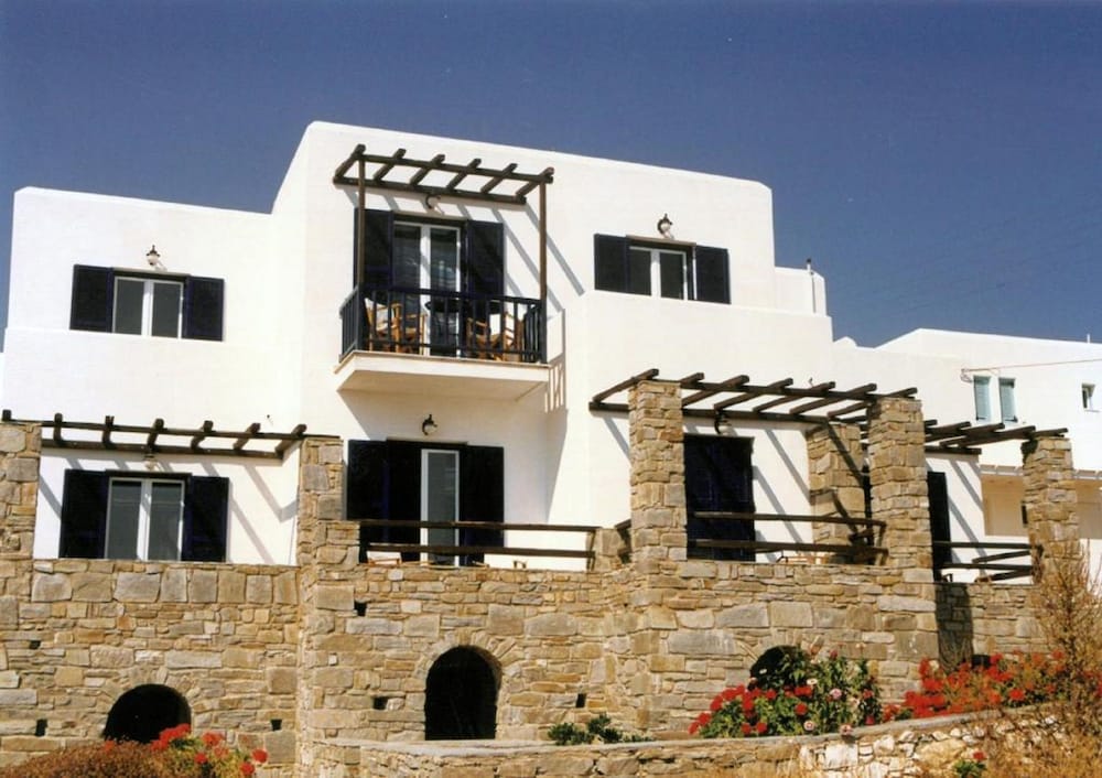 San Antonio Summer House in PAROS