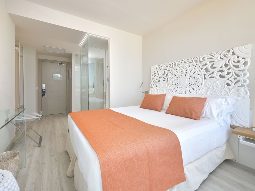 MAKE IT HAPPEN, DOUBLE BED, SUNSET VIEW