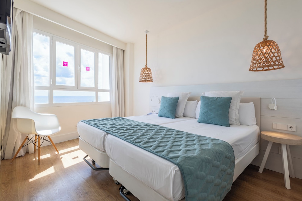 Leonardo Royal Ibiza Santa Eulalia 15/50