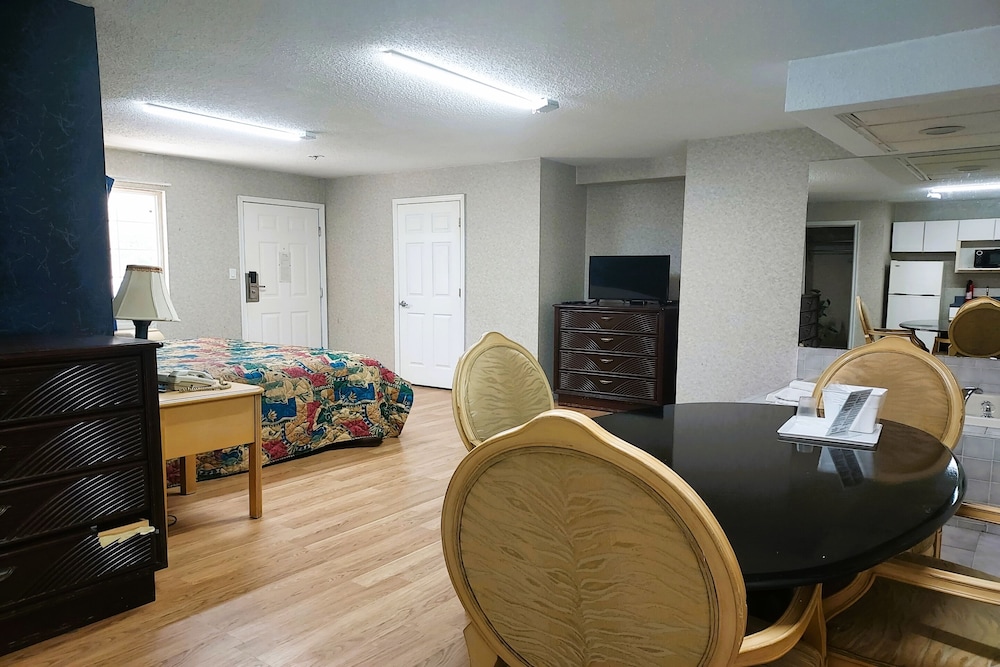 Studio Inn Suites 29/35
