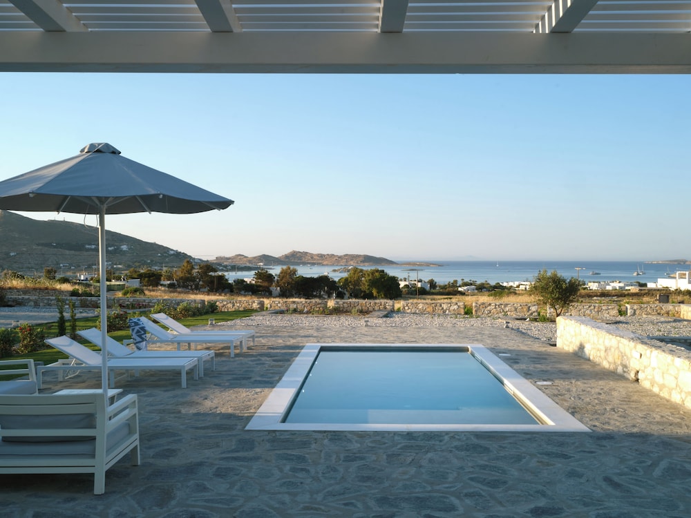 BLUE MARE VILLAS 26/48