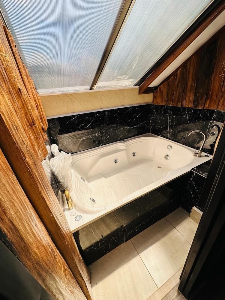 Hotel Lares 70 47/48