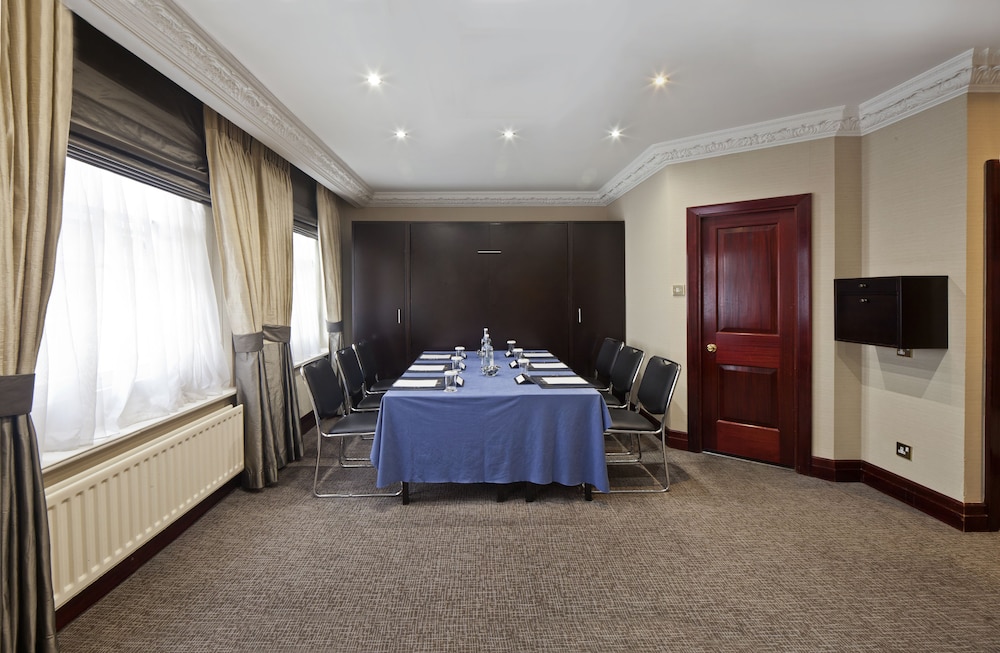 Gem Fitzrovia Hotel 23/49