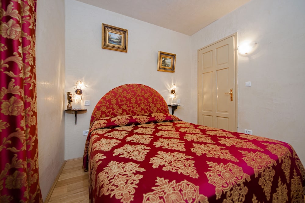 Residence Porta Antica 16/50