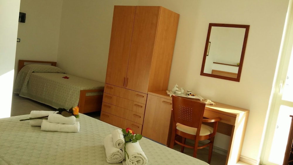 Hotel Damanse 10/50