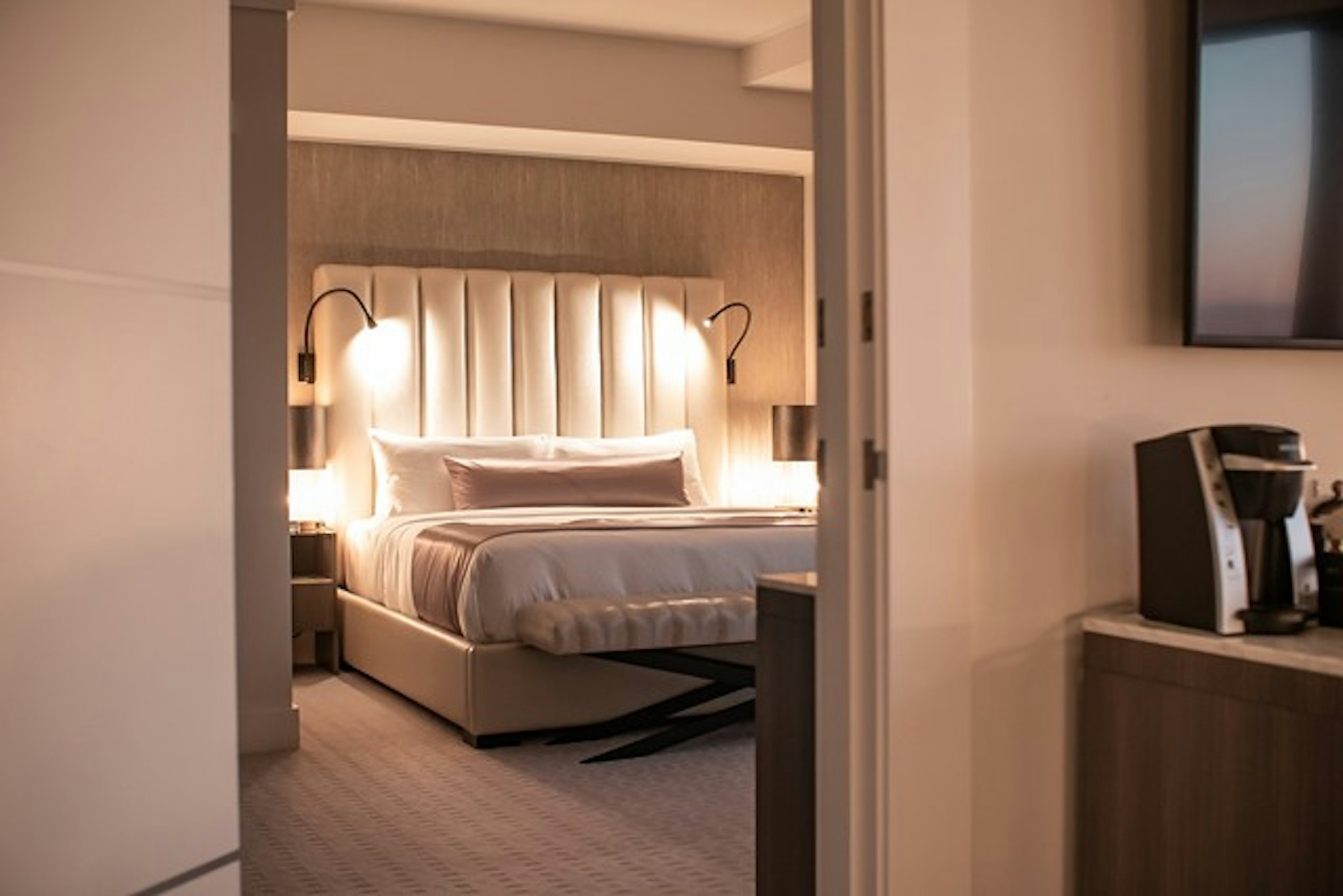 The Kindler Hotel 11/41