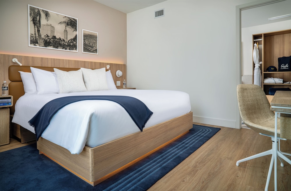 Partial Waterview One Bedroom Suite with Balcony
