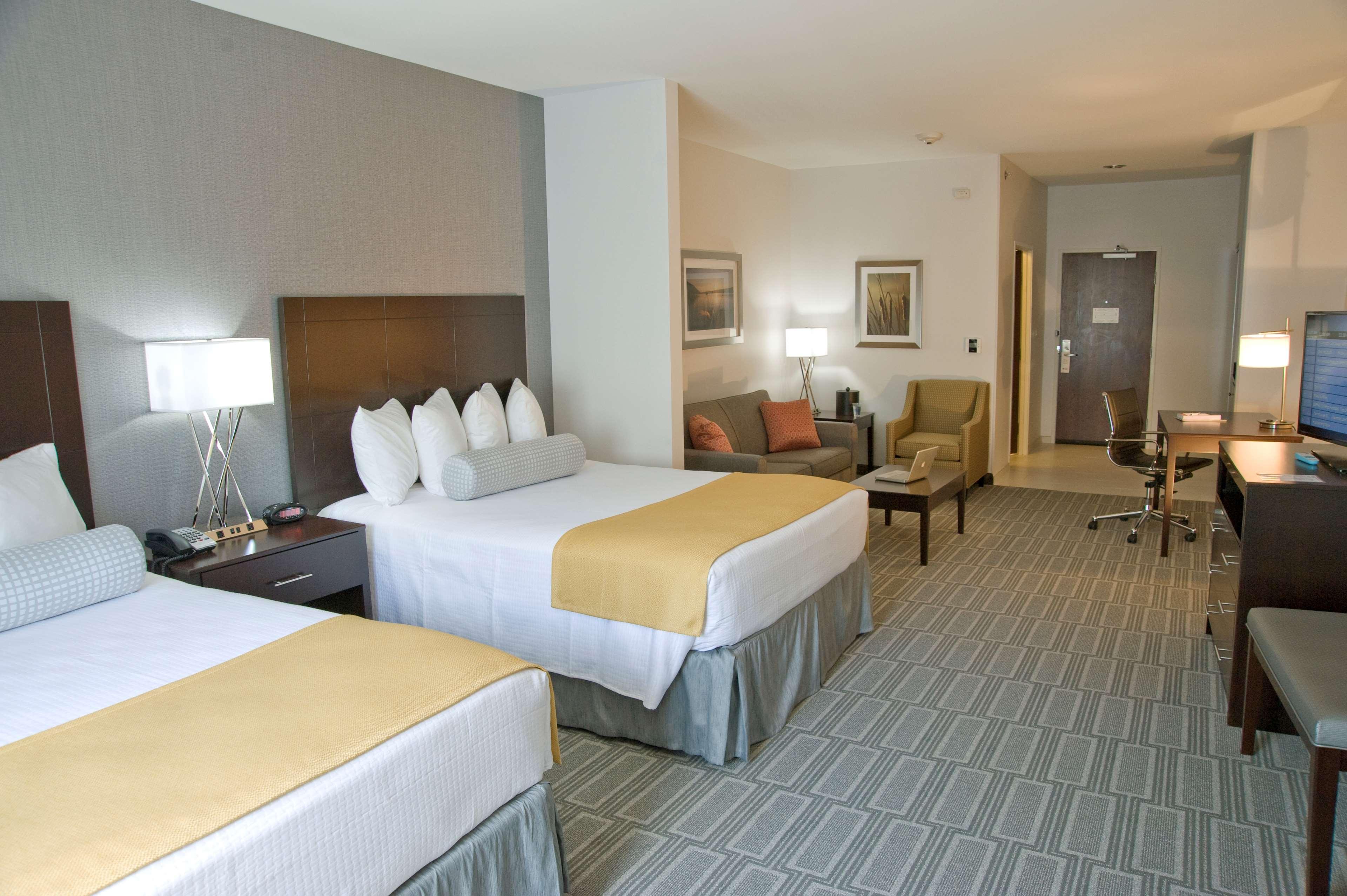 Suite, 2 Queen Beds