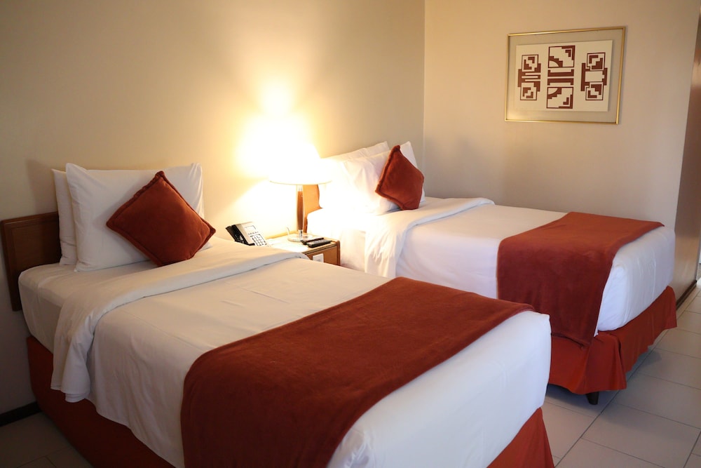 Standard, Twin Beds