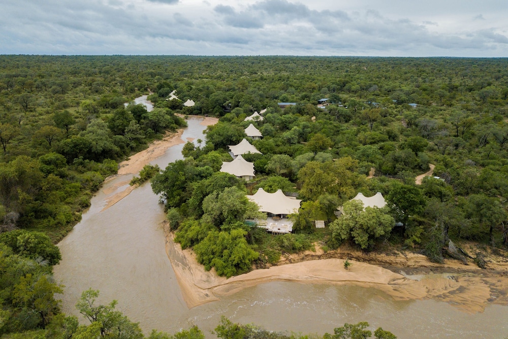 Thornybush Saseka Tented Camp 44/50