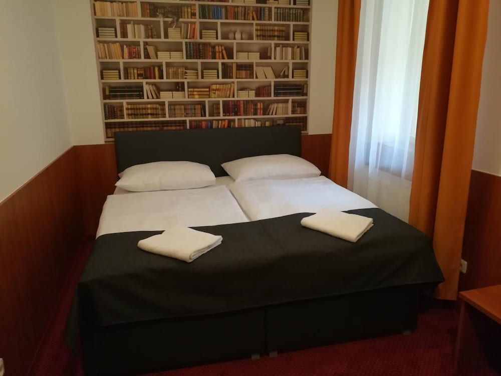 Hotel Zlata Vaha 22/65