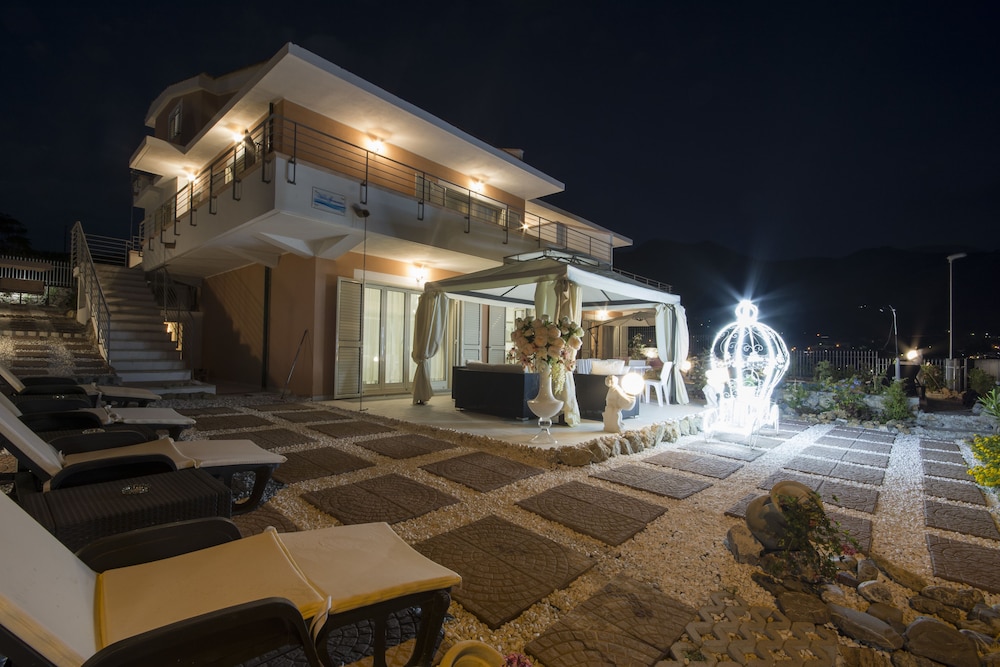 Villa Armonia 3/93