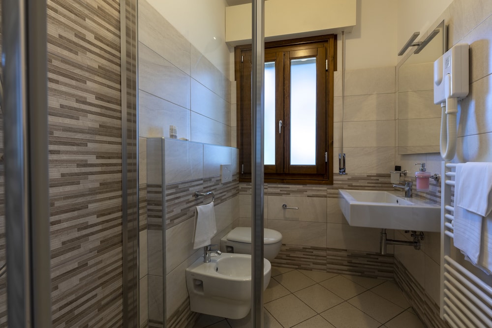 Hotel La Tavernetta 34/77
