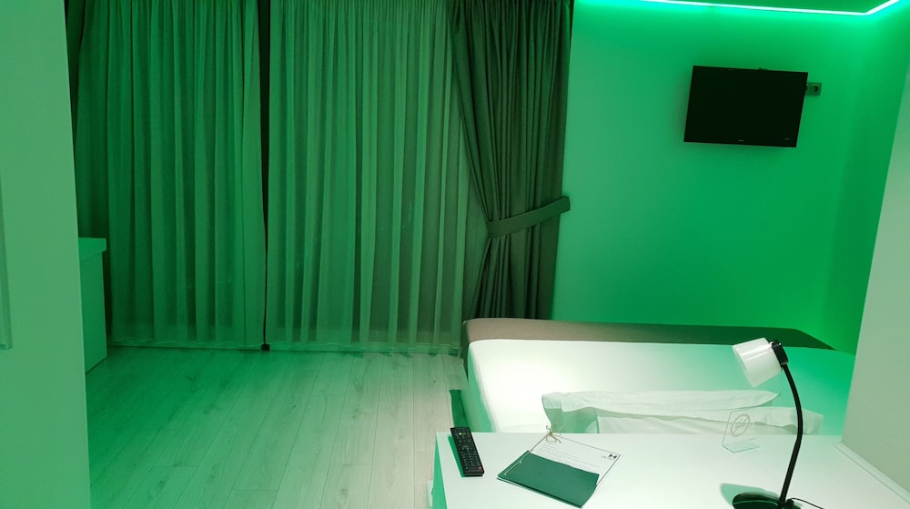 Metro Hotel Tirana 18/49