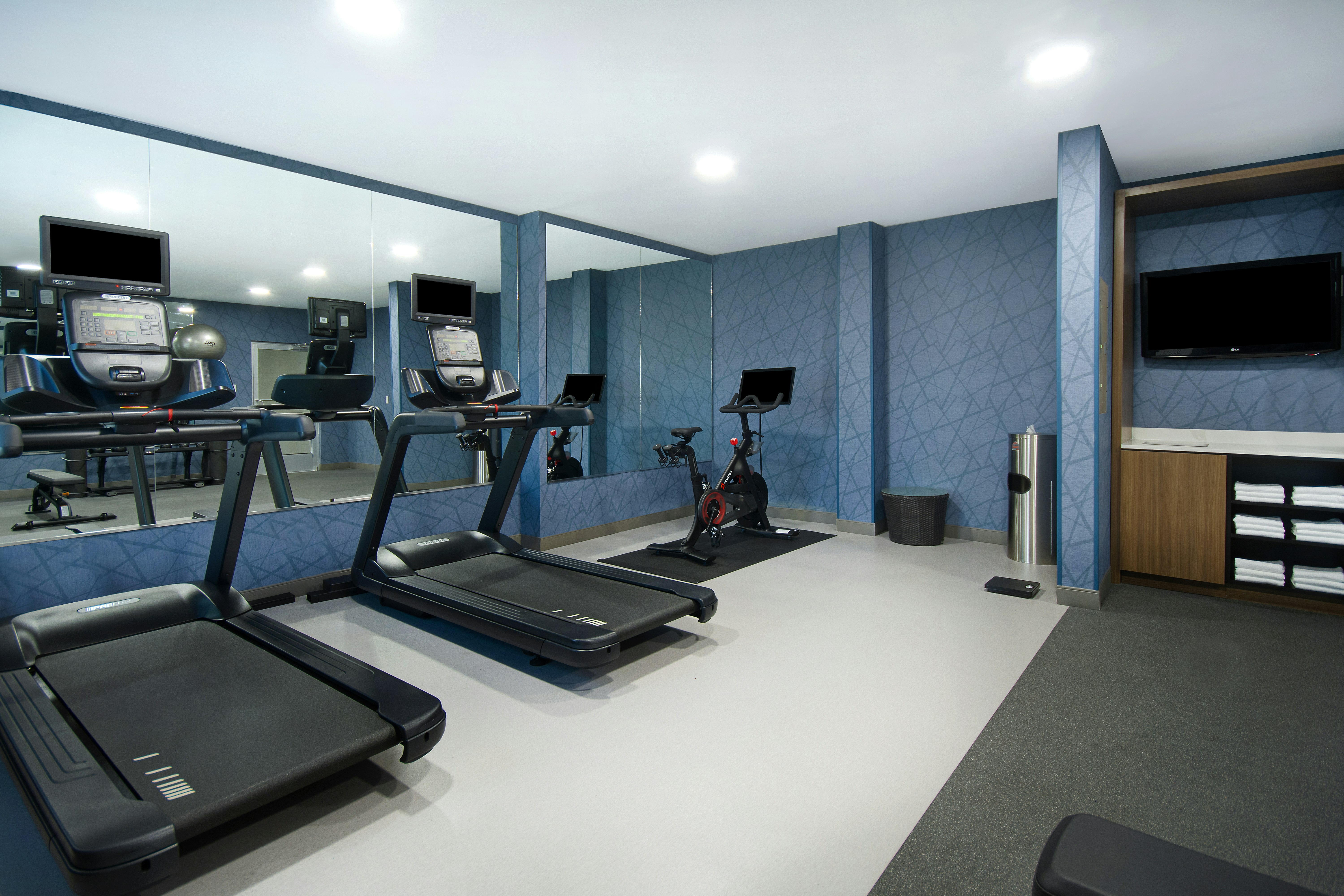 Homewood Suites By Hilton Lexington Hamburg 10/32