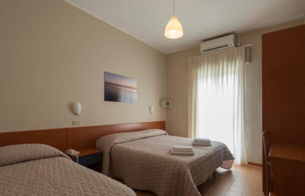 Hotel President 15/38