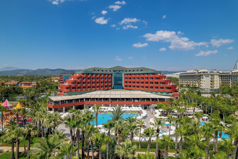 Delphin Deluxe Resort 4/50