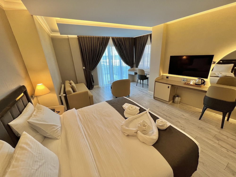 MQ Hotel Suites 26/60