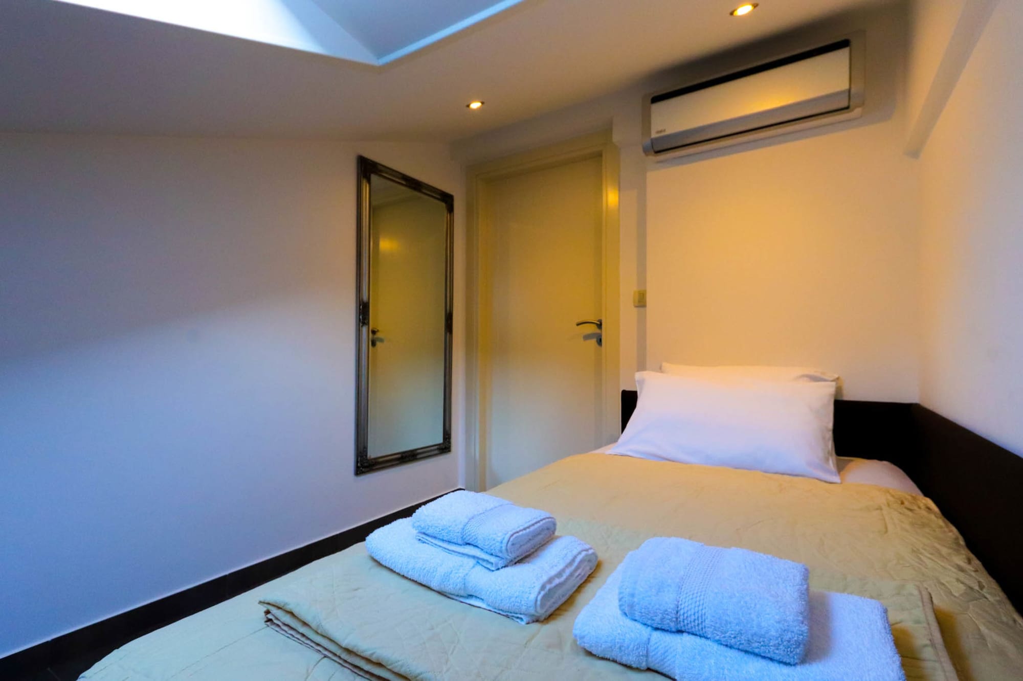 2 BEDROOMS, LUXURY, APARTMENT, SEA VIEW, BALCONY